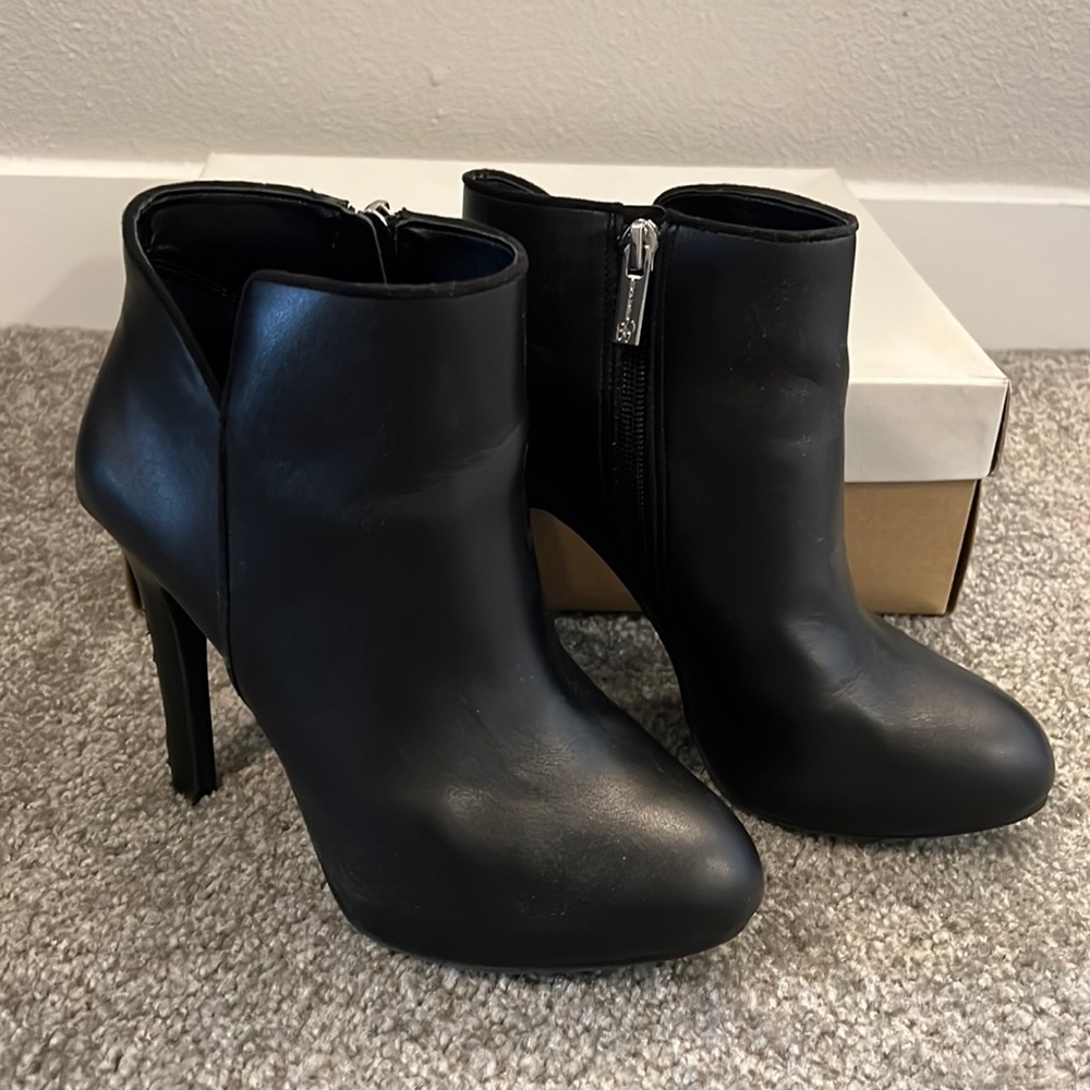 Jessica Simpson Black Leather Booties